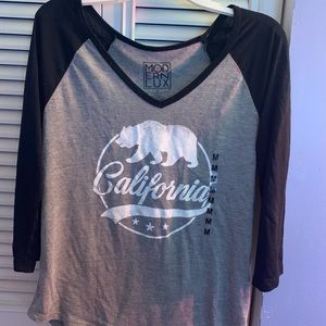 T-shirt with cropped sleeves!